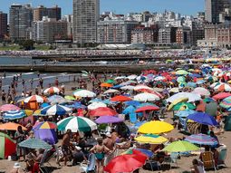 siete de cada diez argentinos se oponen a la quita de feriados que propone macri siete de cada diez argentinos se oponen a la quita de feriados que propone macri