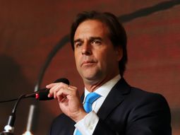 El presidente uruguayo Luis Lacalle Pou cerrará con sus ministros un año cargado de polémicas. El presidente uruguayo Luis Lacalle Pou cerrará con sus ministros un año cargado de polémicas.