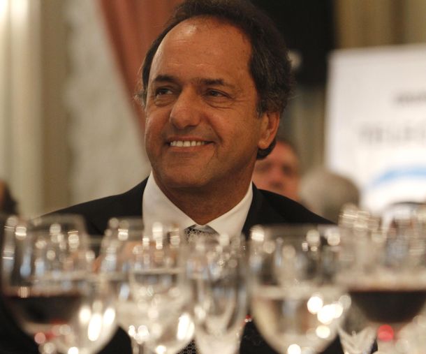 Scioli: CFK volverá en pocos días más, si Dios quiere