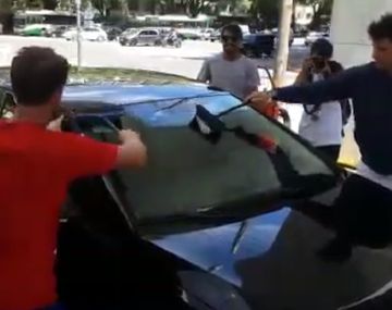 Un top ten y Schwartzman encontraron nuevo trabajo en las calles porteñas