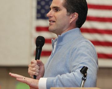 Un hijo de Romney confesó que hubiera golpeado a Obama