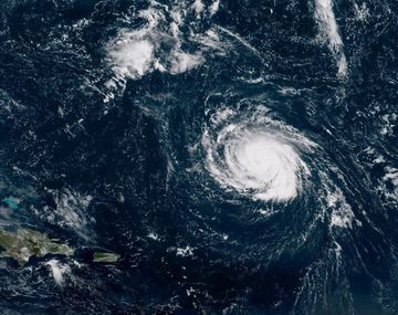 La tormenta tropical Florence se hizo huracán y amenaza el este de Estados Unidos
