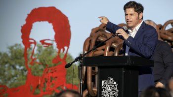 Los vendepatria que nos gobiernan: Kicillof a Milei por la licitación de la Hidrovía