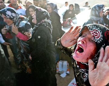 Los muertos por el terremoto en Irán ya superan los 300