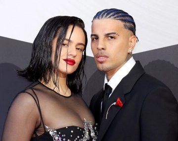 Rauw Alejandro confirmó su separación de Rosalía: el polémico descargo