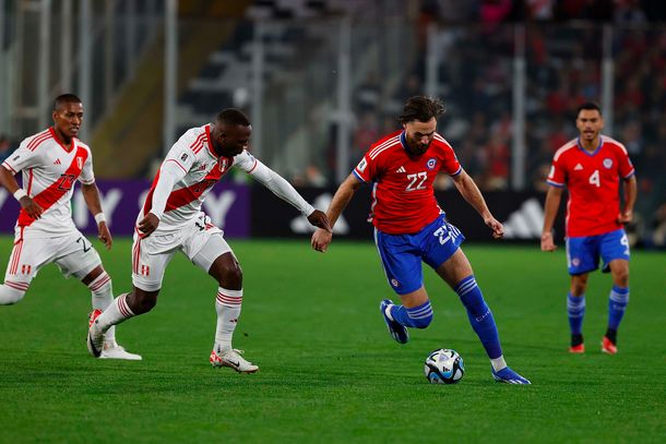 Eliminatorias Sudamericanas: Chile venció a Perú en el clásico y sumó su primera victoria