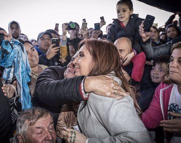 Cristina visitó a los trabajadores despedidos de Atucha