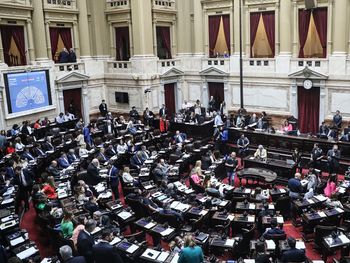 Convocan a sesión especial de Diputados para tratar la moratoria previsional