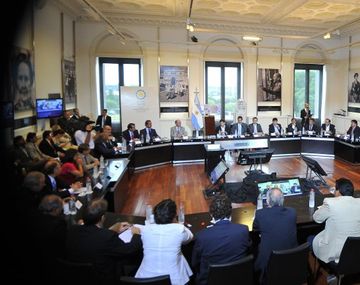 Provincias acuerdan desendeudarse