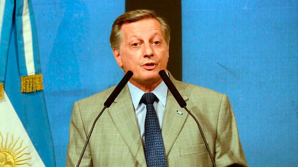 Tarifazos: Aranguren admitió que no calculó el impacto y que se vienen más aumentos