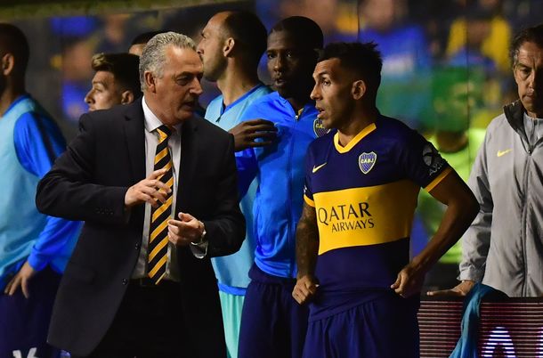 Gustavo Alfaro y Carlos Tevez