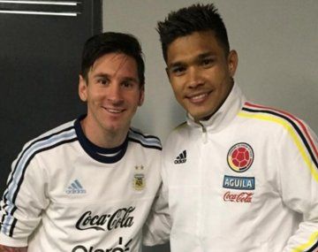 Teo hizo una rifa por una camiseta de Messi