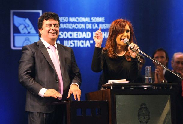 Para Descalzo no hay dudas: El candidato es Espinoza