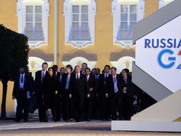 cfk sobre fondos buitre: si lo ven a obama, preguntenle cfk sobre fondos buitre: si lo ven a obama, preguntenle