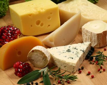 Atacan al queso: ¿adictivo como la droga?