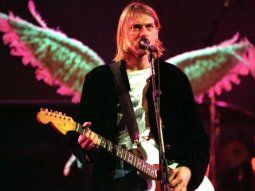La increíble cifra en la que se vendió una guitarra que rompió Kurt Cobain