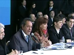 scioli: presidenta, parece que ya nadie discute sus politicas scioli: presidenta, parece que ya nadie discute sus politicas