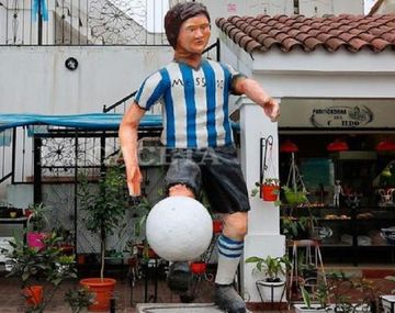 Furor en las redes por la llamativa estatua de Messi