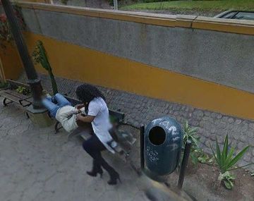 Buscaba un sitio turístico con Google Maps ¡y descubrió a su mujer con otro!
