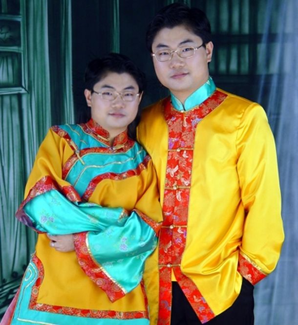 Chinos