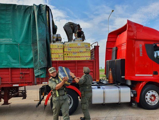 Descubren 260 kilos de marihuana ocultos en yerba mate