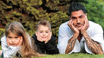 Fort con sus hijos Fort con sus hijos