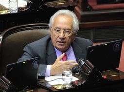 cruce reutemann-duhalde: es una pelea de peluqueria cruce reutemann-duhalde: es una pelea de peluqueria