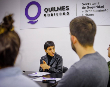 Mayra Mendoza coordinó acciones de prevención y seguridad con el ministerio