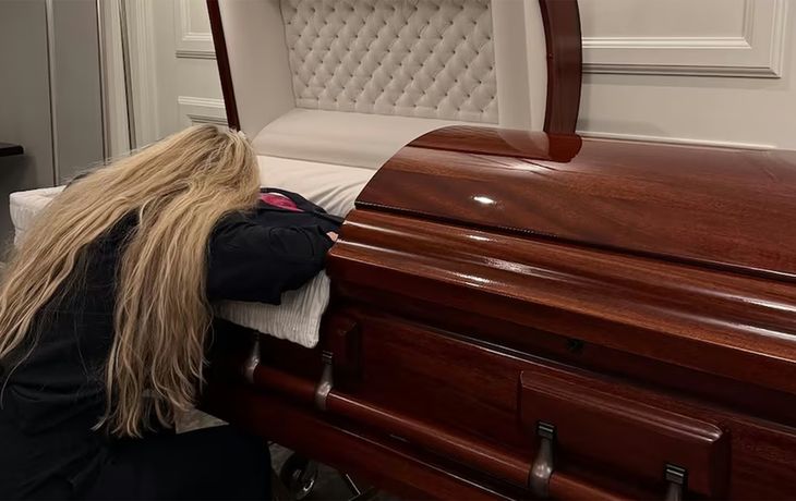 El conmovedor video de la viuda de Charlie Kirk despidiendo al activista entre lágrimas: Te extraño tanto