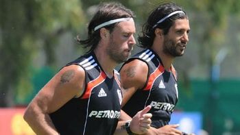 cavenaghi y el chori dominguez, duros con almeyda y passarella cavenaghi y el chori dominguez, duros con almeyda y passarella