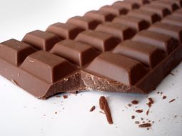 alfajores vs. chocolates: la guerra del invierno alfajores vs. chocolates: la guerra del invierno