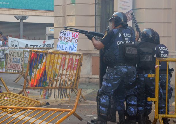 Incidentes en la legislatura cordobesa mientras se trataba una ley ambiental