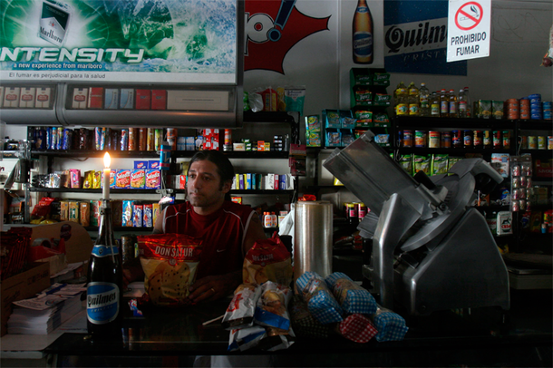 Vecinos de Capital y GBA siguen sin luz tras el temporal