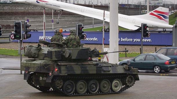 Los militares&nbsp; ya patrullan por el Reino Unido