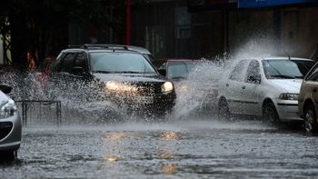 colapsaron los accesos a la capital federal por las lluvias y accidentes colapsaron los accesos a la capital federal por las lluvias y accidentes