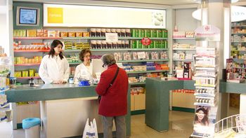 las farmacias de la ciudad aceptaran la supercard para compras