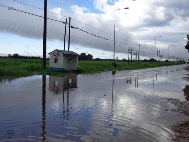 Crecida del río Luján: más de sesenta evacuados por las inundaciones
