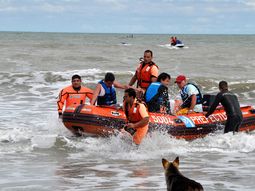 hallaron con vida a los tres hombres perdidos en pinamar