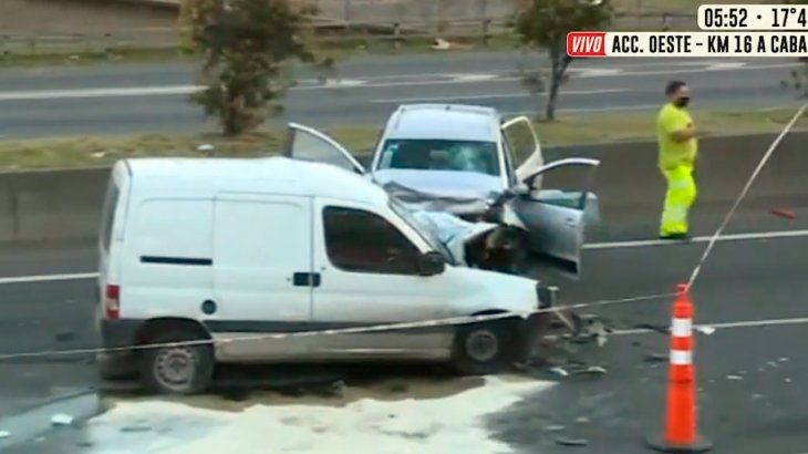 Caos en el Acceso Oeste por un choque múltiple que dejó dos muertos a la altura de Haedo