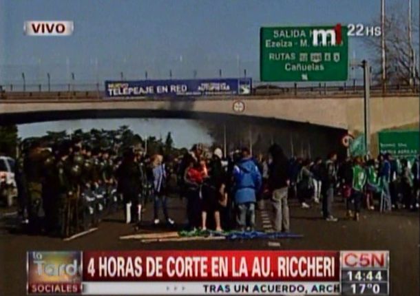 Demoras en la autopista Riccheri por un corte parcial