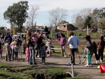 A un año de las inundaciones continúa el trabajo en los barrios afectados de La Plata