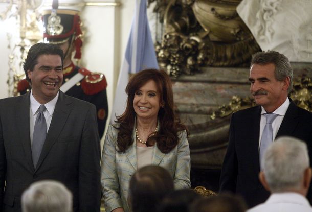 Cristina brindó con los legisladores y habló del caso Benedit