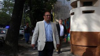 asaltaron al intendente de saladillo a una cuadra de la casa de gobierno de la plata asaltaron al intendente de saladillo a una cuadra de la casa de gobierno de la plata