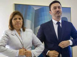 Patricia Bullrich y Luis Petri se van al Congreso. Patricia Bullrich y Luis Petri se van al Congreso.