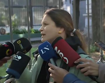 Habló una compañera de la preceptora herida por un exalumno en La Plata: Está muy shockeada