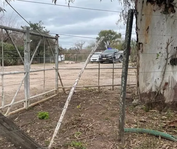 El hombre fue detenido acusado de asesinar a su cuñada de un disparo con una escopeta. El hombre fue detenido acusado de asesinar a su cuñada de un disparo con una escopeta.