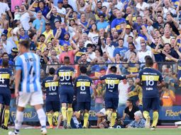 Boca festeja ante Racing Boca festeja ante Racing