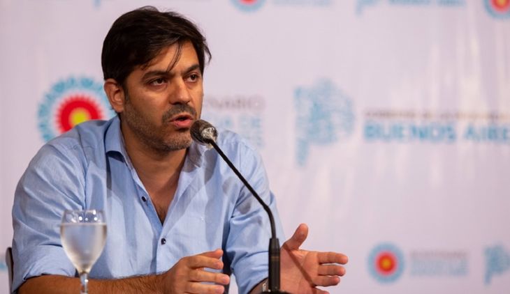 Provincia: Carlos Bianco anunció que 15 municipios retrocederán de fase por el aumento de casos de Covid-19