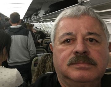 El periodista también tuvo problemas con su vuelo