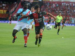 colon se hizo fuerte de local y vencio a arsenal colon se hizo fuerte de local y vencio a arsenal